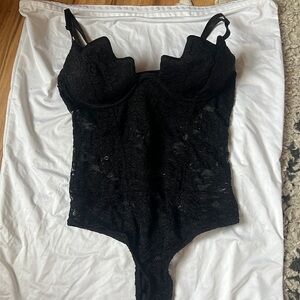 Lulus Size Small lace corset bodysuit